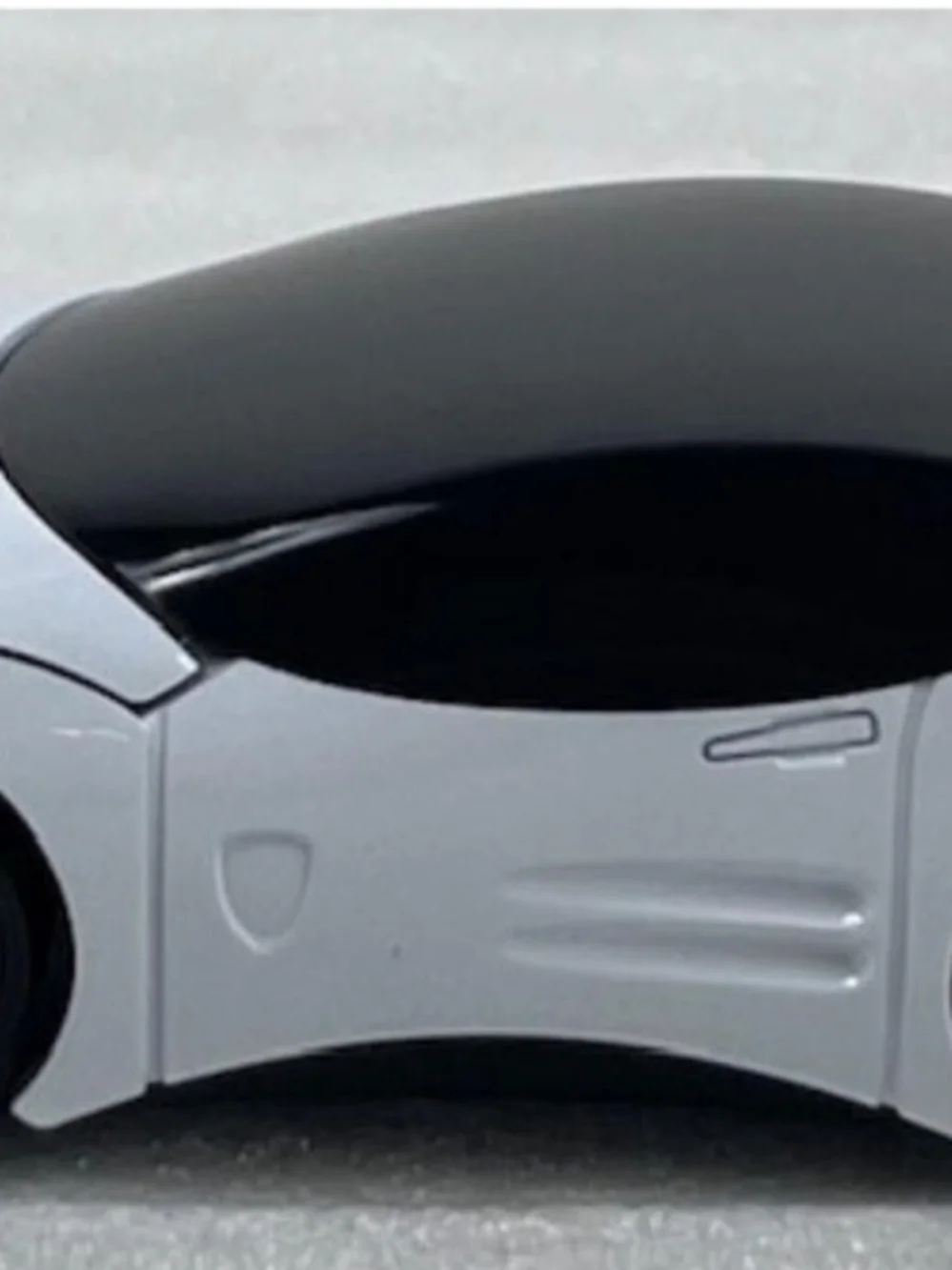 Computer Wireless Mouse Futuristic Car Shape Optical Mice USB 2.4Ghz 2 Button